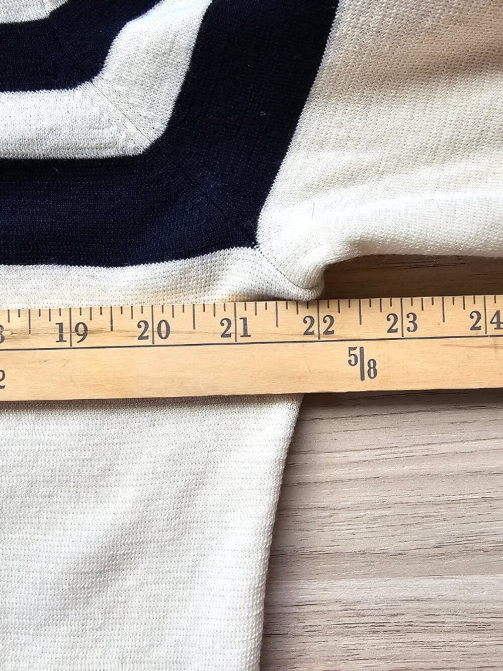 J.Crew XL 100% Merino Wool Striped Sweater Cream Navy Breton Net-a-Porter - Picture 5 of 9